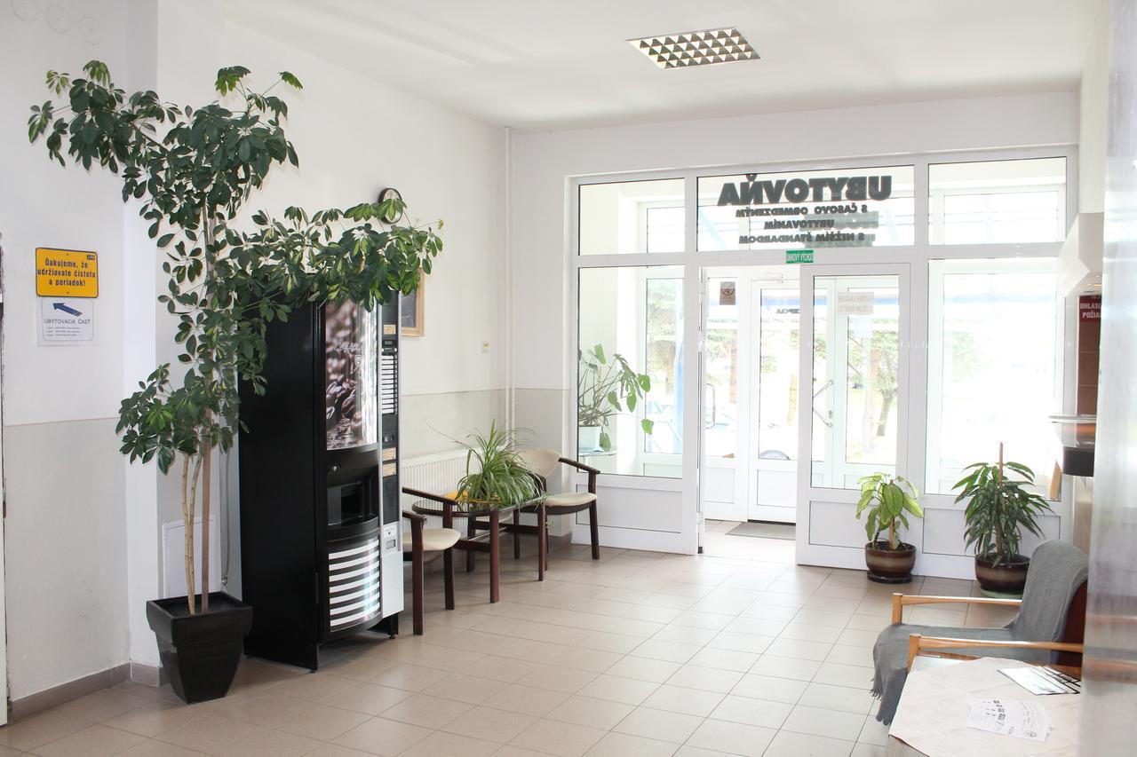 Hostel Turist Zvolen Exterior foto